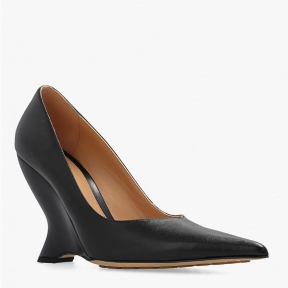 Bottega Veneta Shoes - Bottega Veneta Punta Gloss Leather Black Wedge Pumps - NWT